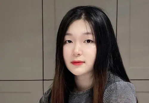张亚楠