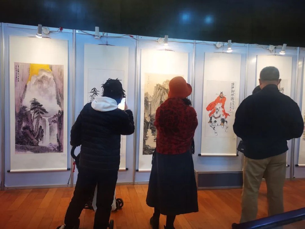 居民都是书画高手！松江这个社区举办的迎春书画展很有料