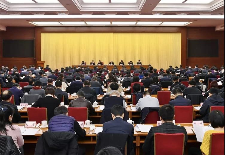 让人说话天不会塌下来